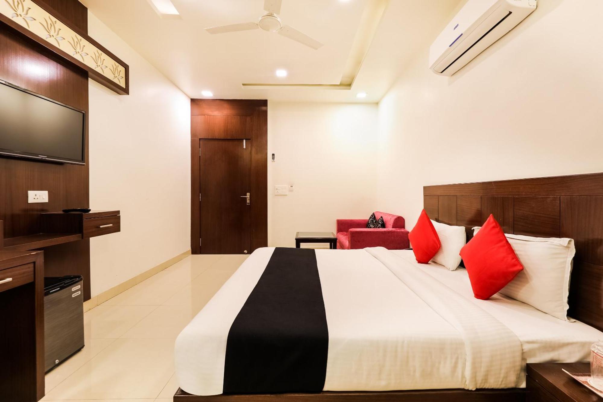 Super Townhouse Lalghati Near Airport Bhopal Exterior foto
