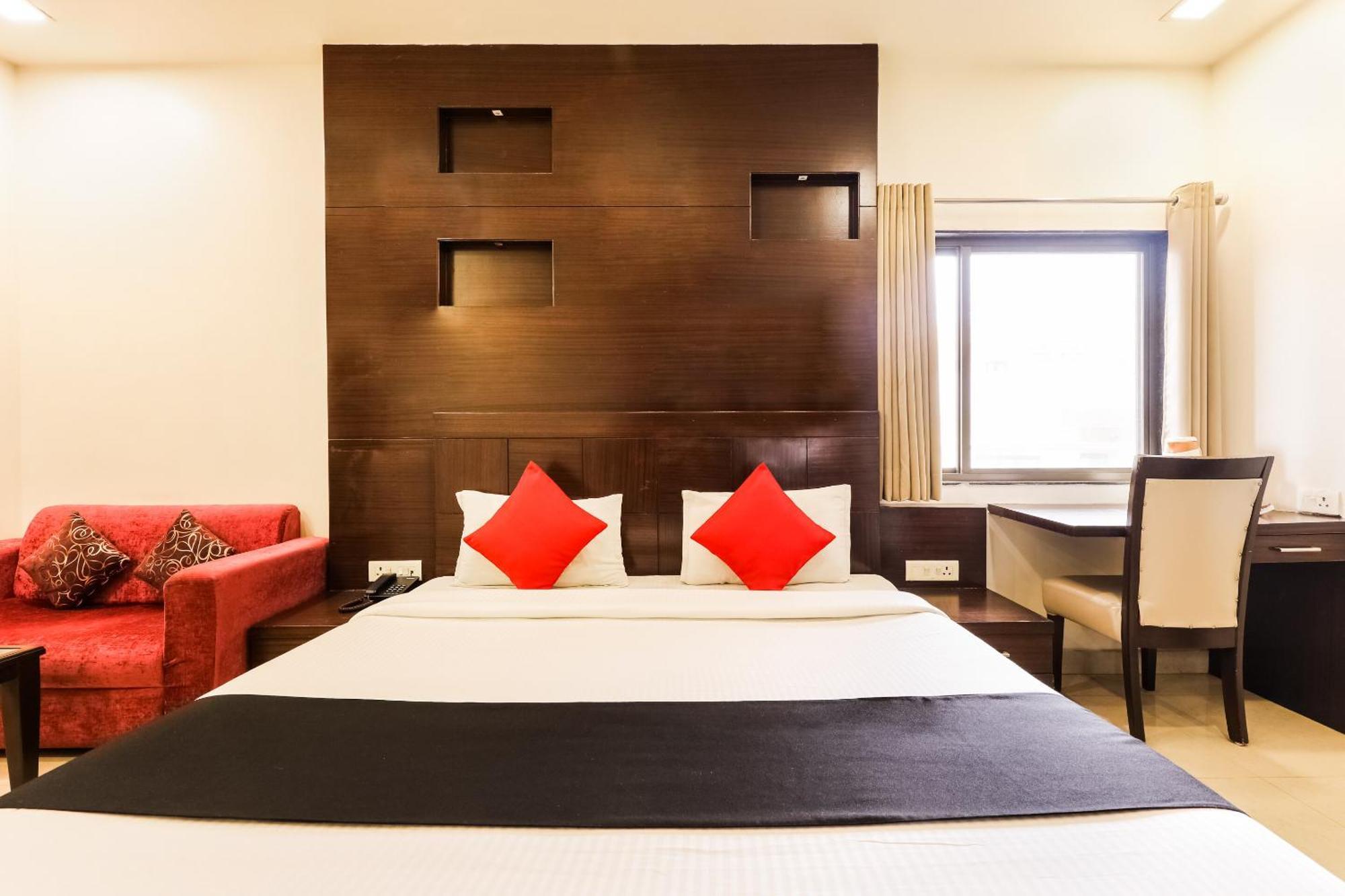Super Townhouse Lalghati Near Airport Bhopal Exterior foto