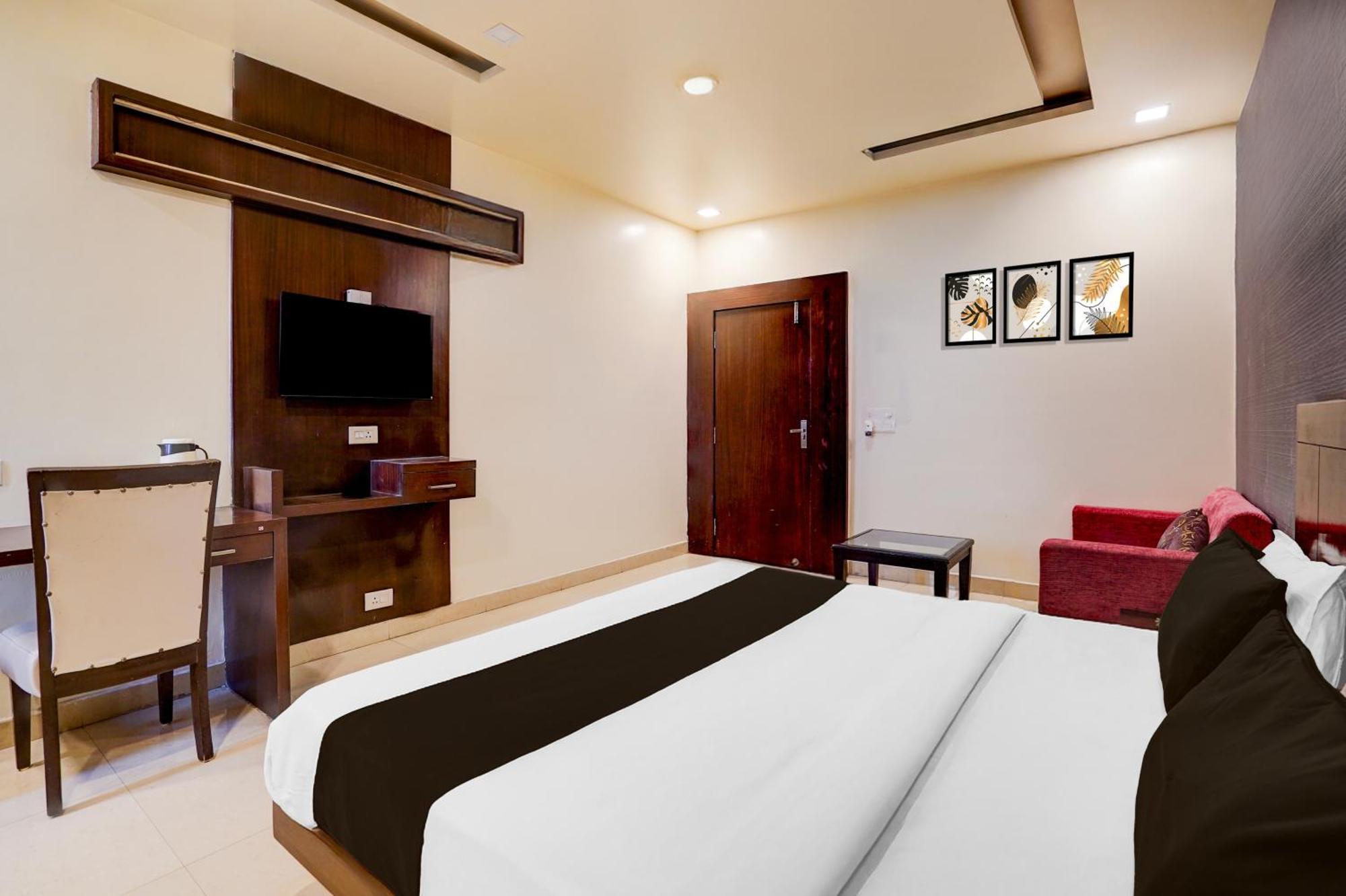 Super Townhouse Lalghati Near Airport Bhopal Exterior foto